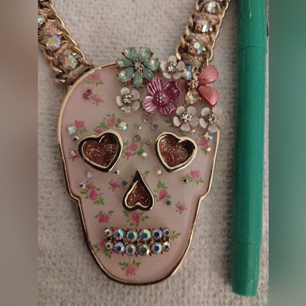 BETSEY JOHNSON Floral Skull Pendant Necklace
